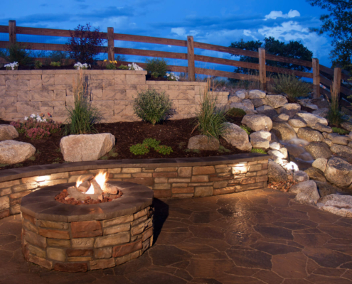Luxury and durable Retaining Wall
